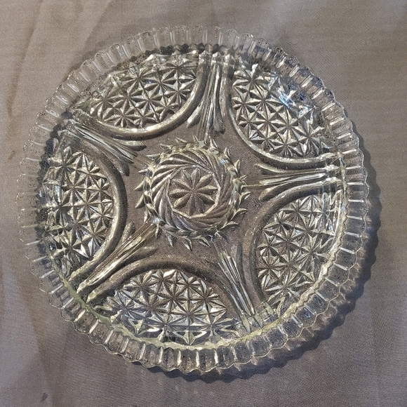 **VINTAGE** Anchor Hocking Wexford Pattern 5 Section Divided with Scallop Edge - Picture 1 of 3